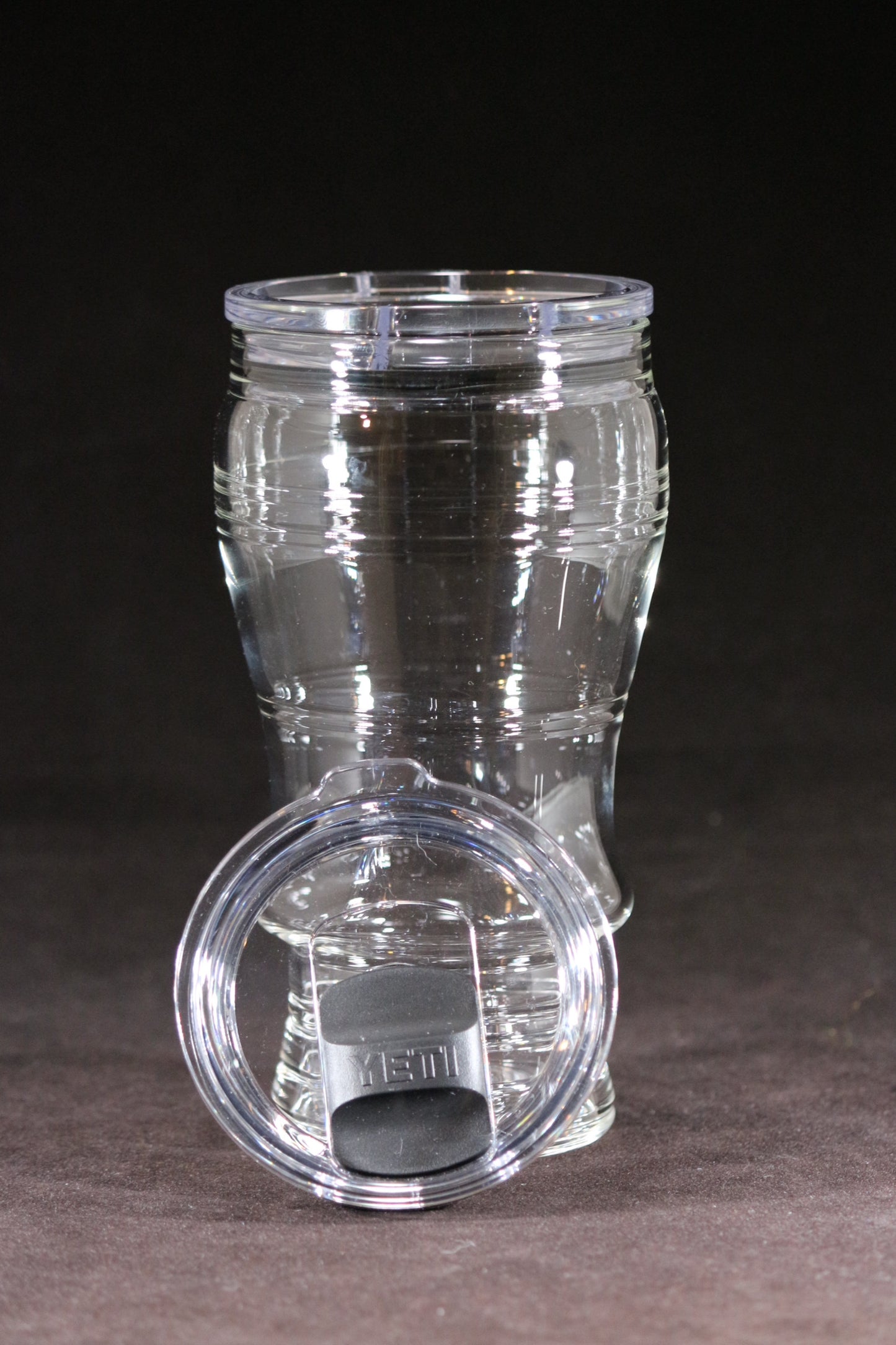 Saturn series stout glass w/lid