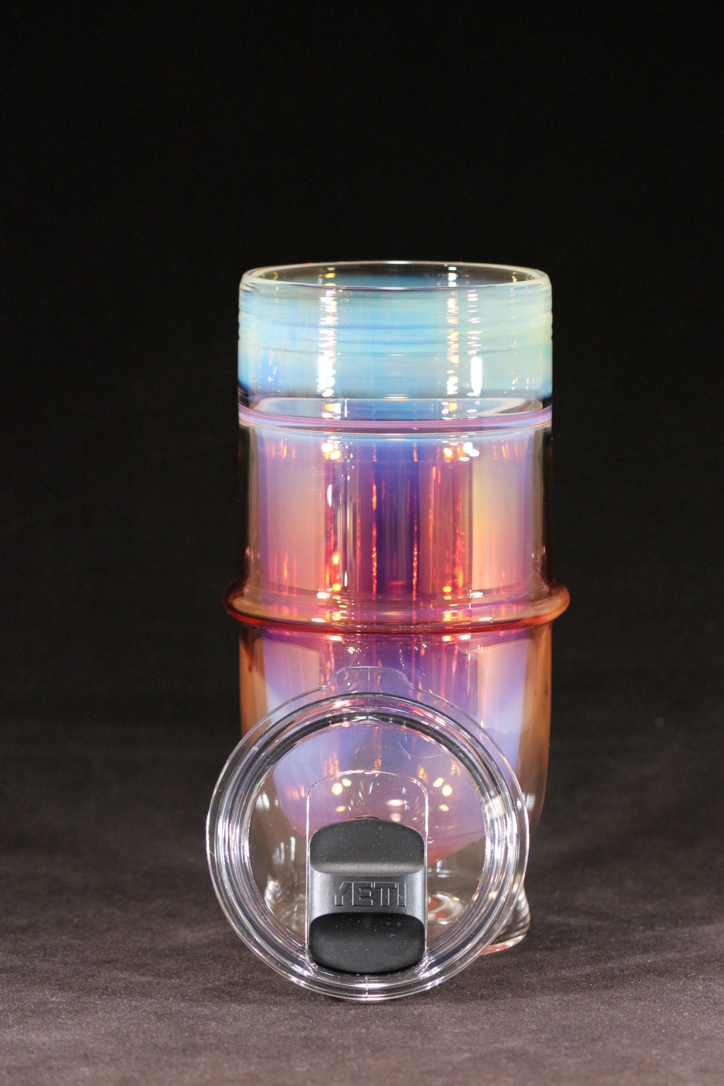 Gold insulator w/lid 19 ounce