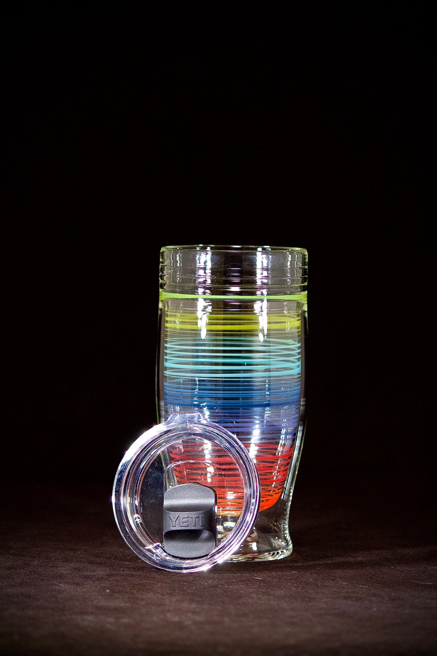 Candy stripe insulator w/lid 18 ounce